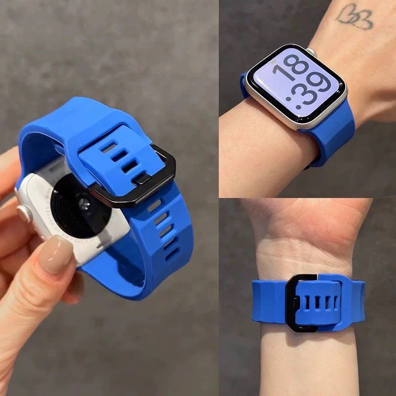 Smartwatch Premium Watches For Women - Premium Soft Wavy Silicone Watch Band
