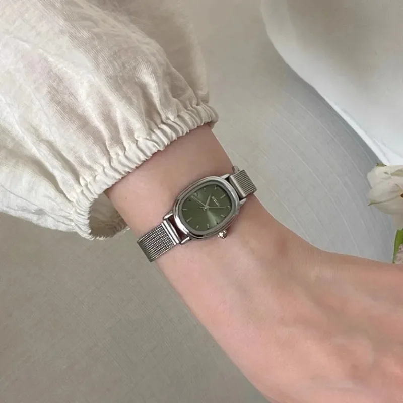 Small Oval Dial Green Watch Si - đánh giá và giá Minimalist Thin Watch